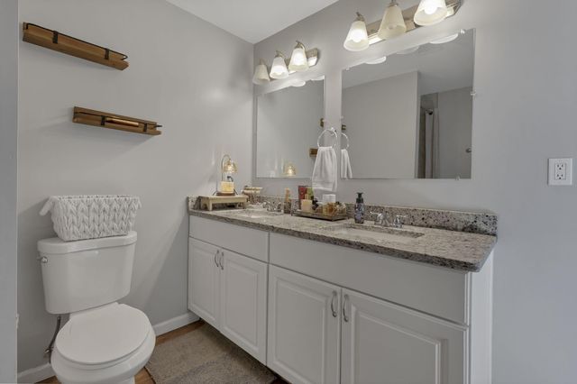 5060 Wheeling Road NE, Lancaster, OH 43130