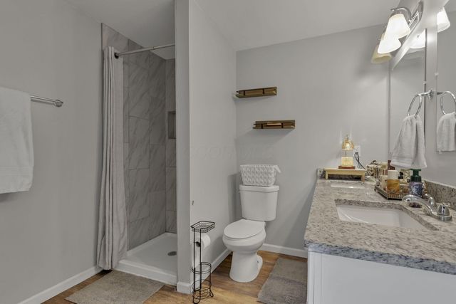 5060 Wheeling Road NE, Lancaster, OH 43130