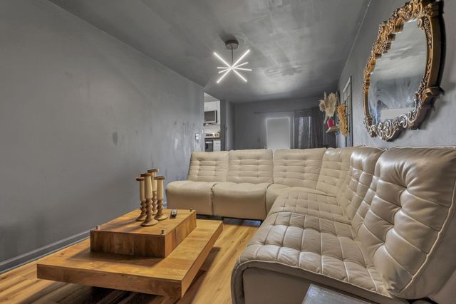 5060 Wheeling Road NE, Lancaster, OH 43130