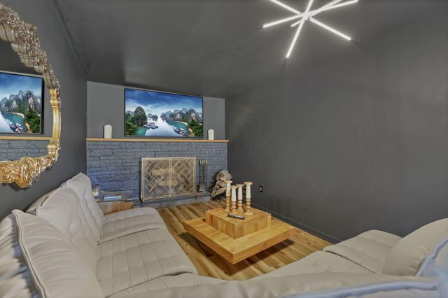 5060 Wheeling Road NE, Lancaster, OH 43130