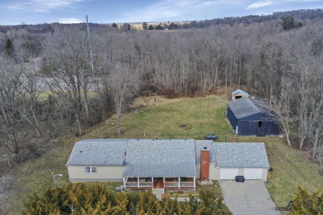 5060 Wheeling Road NE, Lancaster, OH 43130