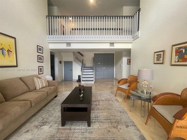 19361 NW 8th St, Pembroke Pines, FL 33029