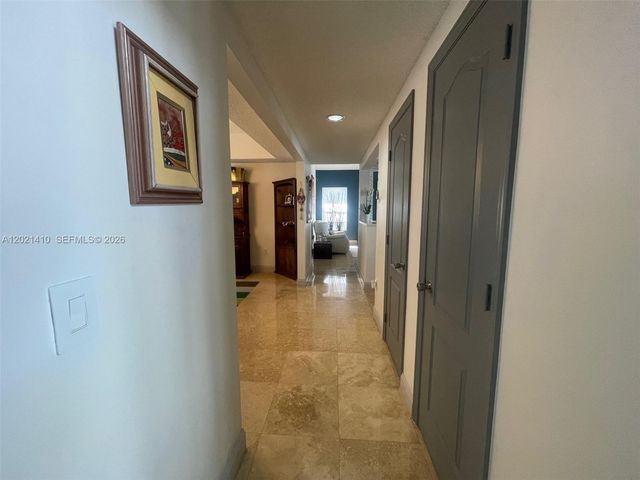 19361 NW 8th St, Pembroke Pines, FL 33029