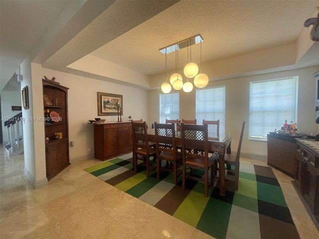 19361 NW 8th St, Pembroke Pines, FL 33029