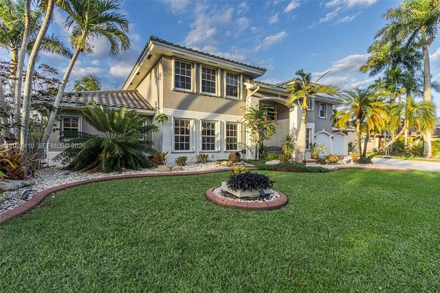 19361 NW 8th St, Pembroke Pines, FL 33029