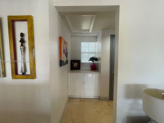 19361 NW 8th St, Pembroke Pines, FL 33029