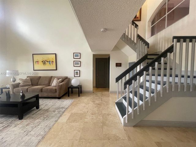 19361 NW 8th St, Pembroke Pines, FL 33029