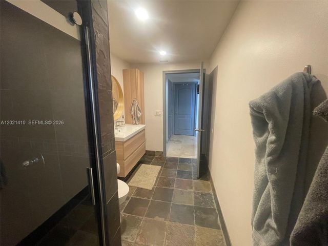 19361 NW 8th St, Pembroke Pines, FL 33029