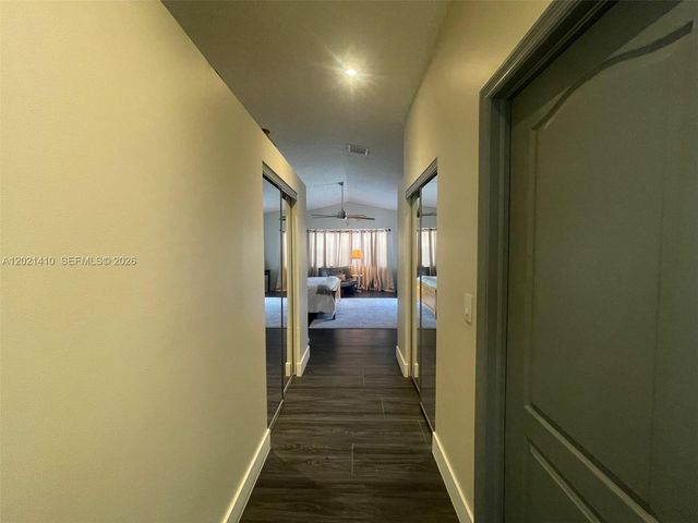 19361 NW 8th St, Pembroke Pines, FL 33029