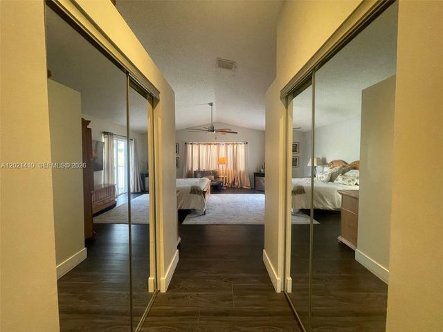 19361 NW 8th St, Pembroke Pines, FL 33029