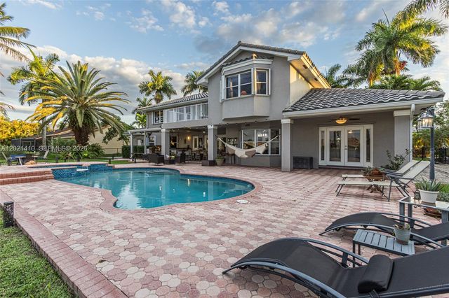 19361 NW 8th St, Pembroke Pines, FL 33029
