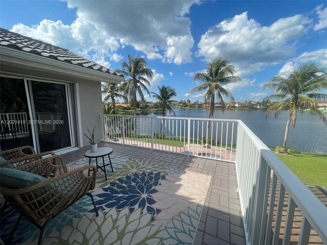 19361 NW 8th St, Pembroke Pines, FL 33029