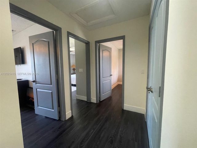 19361 NW 8th St, Pembroke Pines, FL 33029