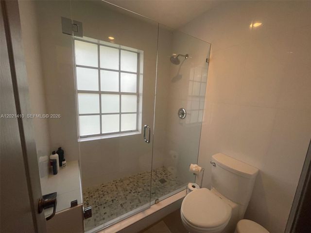 19361 NW 8th St, Pembroke Pines, FL 33029