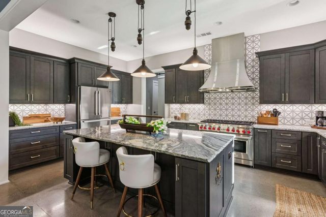 10004 Free Home Highway, Canton, GA 30115