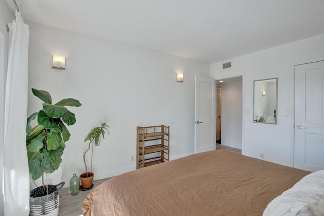 1000 River Reach Drive 423, Fort Lauderdale, FL 33315