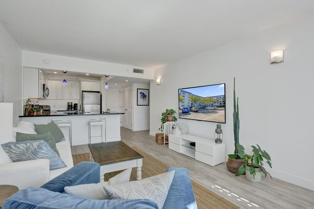 1000 River Reach Drive 423, Fort Lauderdale, FL 33315