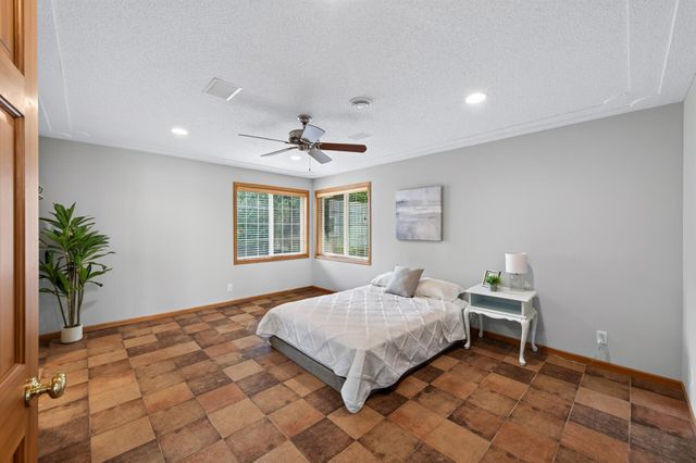 6975 Eagle Trail, Centerville, MN 55038