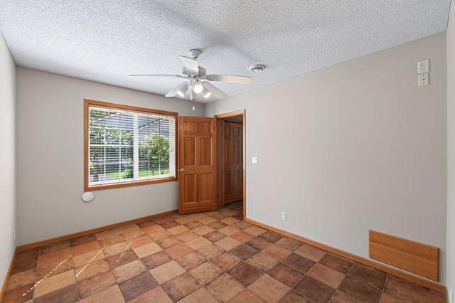 6975 Eagle Trail, Centerville, MN 55038