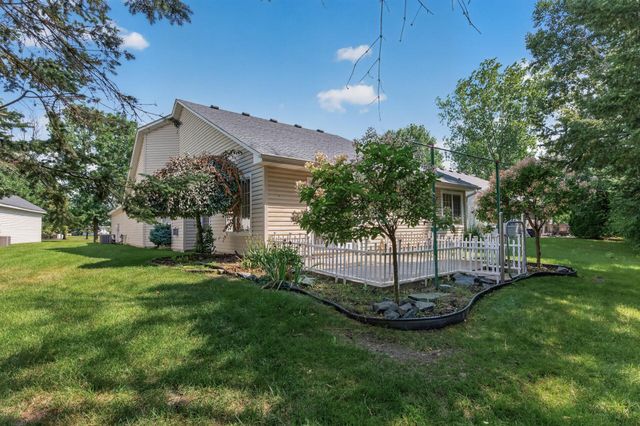 6975 Eagle Trail, Centerville, MN 55038