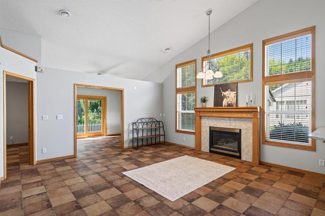 6975 Eagle Trail, Centerville, MN 55038