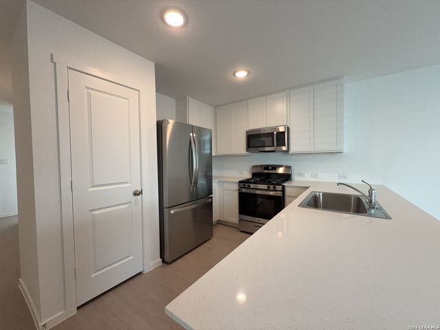 3919 Eldorado, New Braunfels, TX 78130