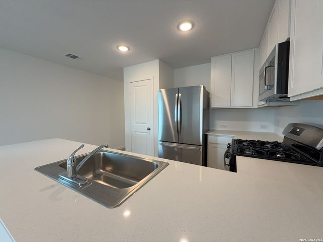 3919 Eldorado, New Braunfels, TX 78130