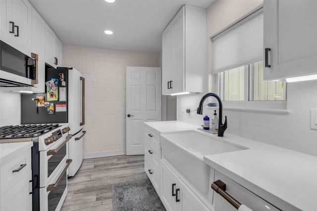 1223 Saxony Lane, Houston, TX 77058