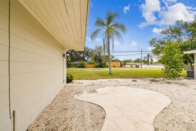 1302 BRANDONWOOD DRIVE, Brandon, FL 33510