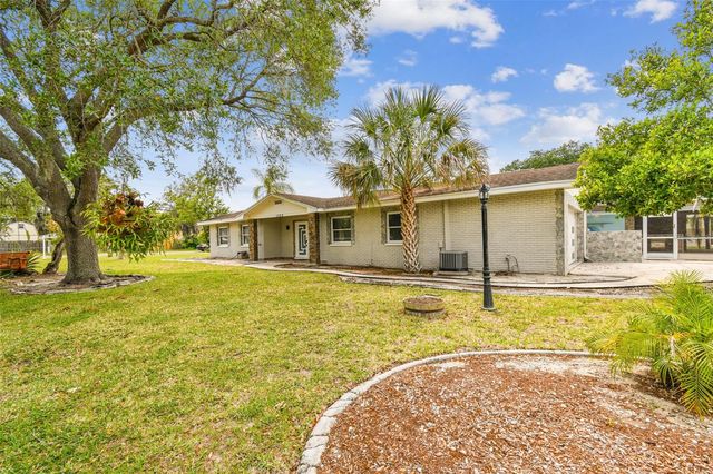 1302 BRANDONWOOD DRIVE, Brandon, FL 33510