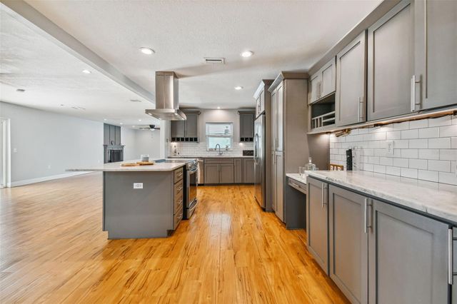 1302 BRANDONWOOD DRIVE, Brandon, FL 33510