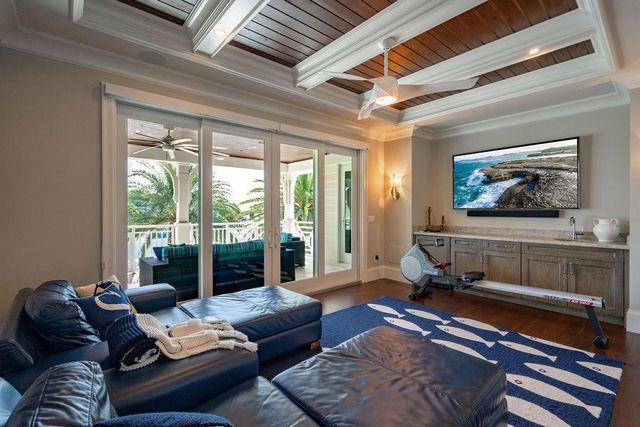 2798 NE 24th Street, Lighthouse Point, FL 33064