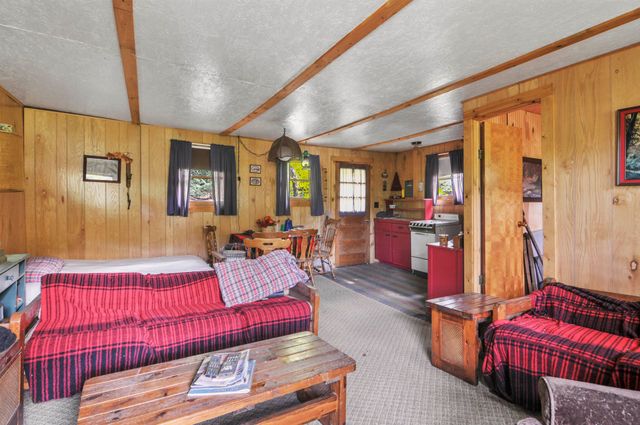 18750 W Knapp Road, Lincoln Twp, MI 49677