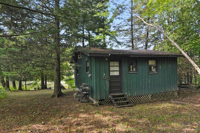 18750 W Knapp Road, Lincoln Twp, MI 49677