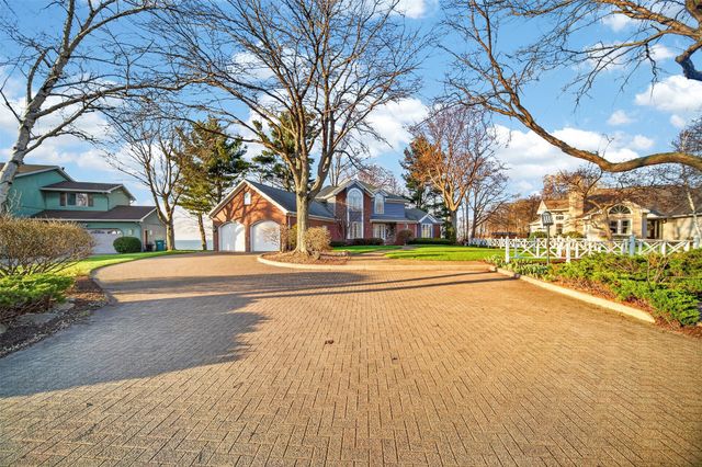 115 FOX HOLLOW Lane, Erie, PA 16511