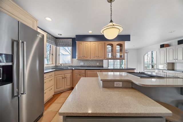 115 FOX HOLLOW Lane, Erie, PA 16511