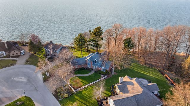 115 FOX HOLLOW Lane, Erie, PA 16511