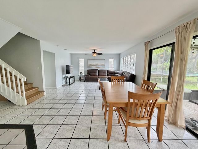 6048 Garrett Street, Jupiter, FL 33458