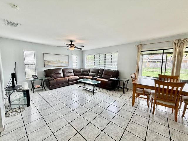 6048 Garrett Street, Jupiter, FL 33458