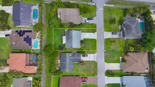 6048 Garrett Street, Jupiter, FL 33458