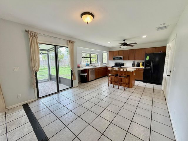 6048 Garrett Street, Jupiter, FL 33458