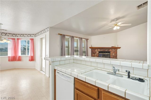 401 Arapahoe Street, Pahrump, NV 89048