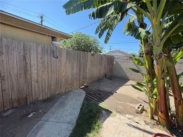 2234 Cypress, Santa Ana, CA 92707