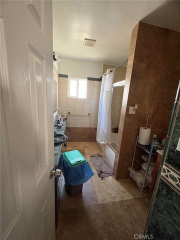 2234 Cypress, Santa Ana, CA 92707