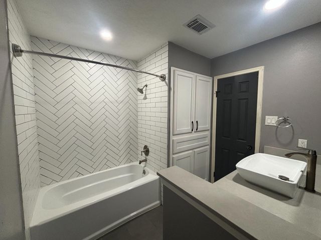 5218 Allendale Road, Houston, TX 77017