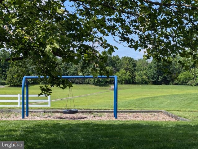 402 BREEDERS COURT, Marlton, NJ 08053