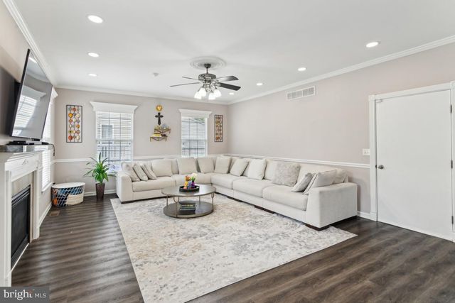 402 BREEDERS COURT, Marlton, NJ 08053