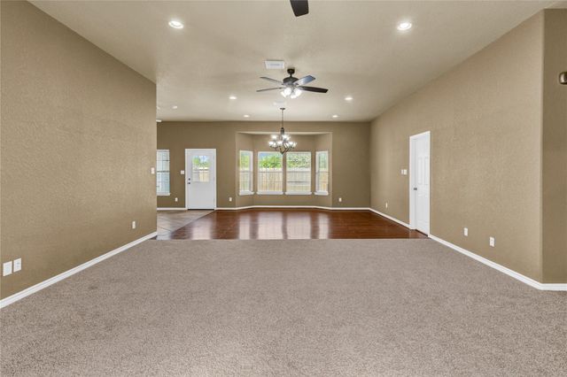 420 Forest Oaks Lane, Lake Jackson, TX 77566