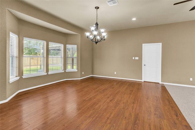 420 Forest Oaks Lane, Lake Jackson, TX 77566