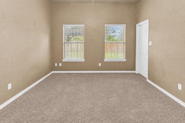 420 Forest Oaks Lane, Lake Jackson, TX 77566